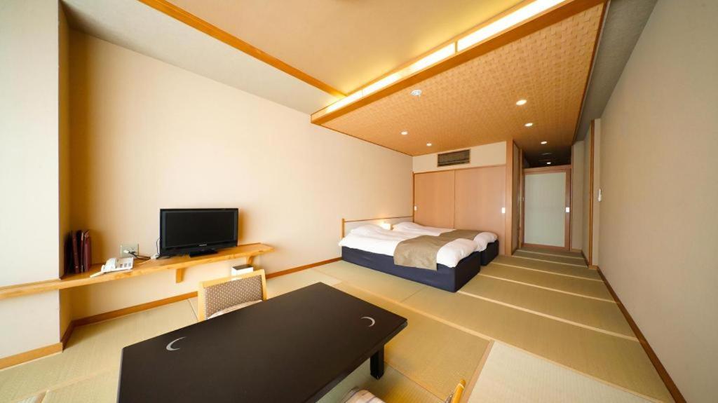 Tsukino Sumika Atami Juraku Hotel Exterior foto