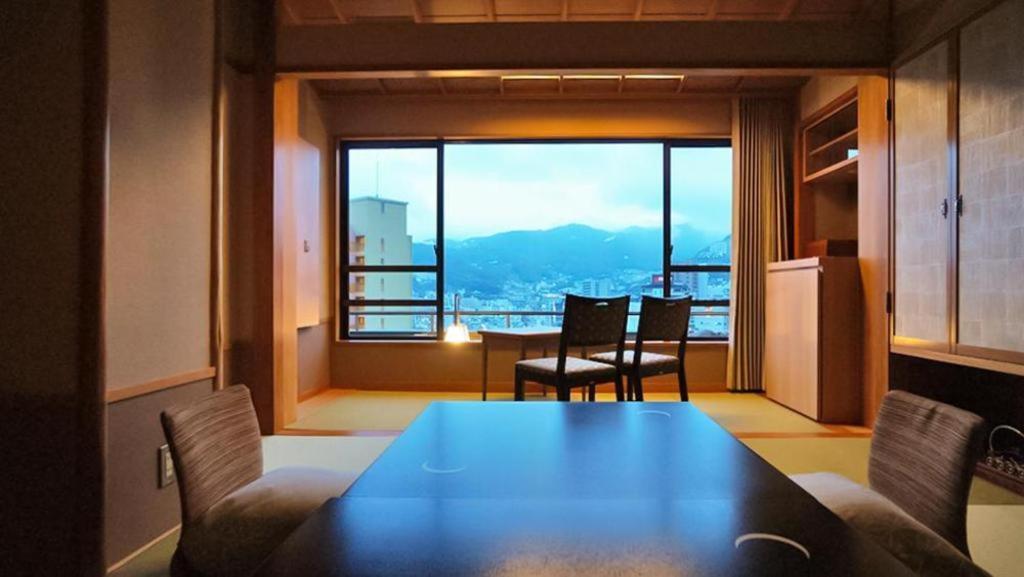 Tsukino Sumika Atami Juraku Hotel Exterior foto