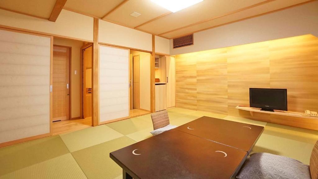 Tsukino Sumika Atami Juraku Hotel Exterior foto