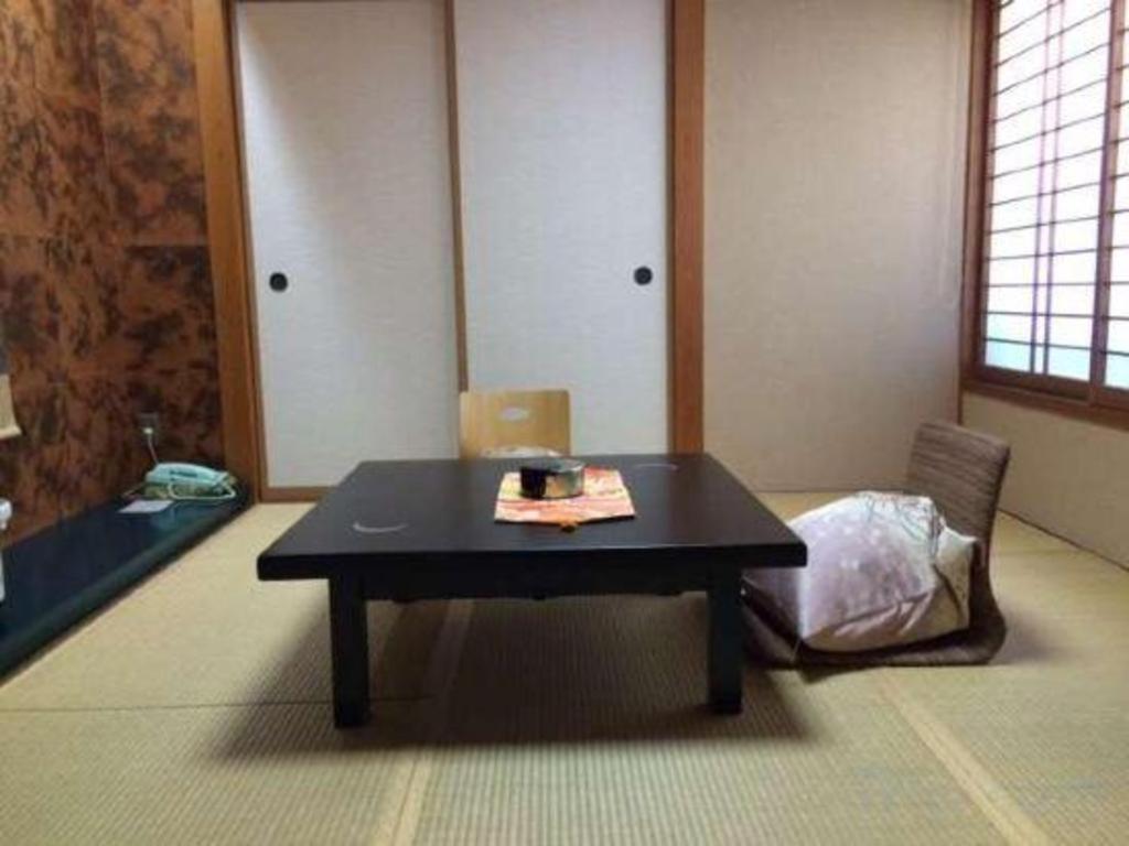 Tsukino Sumika Atami Juraku Hotel Exterior foto